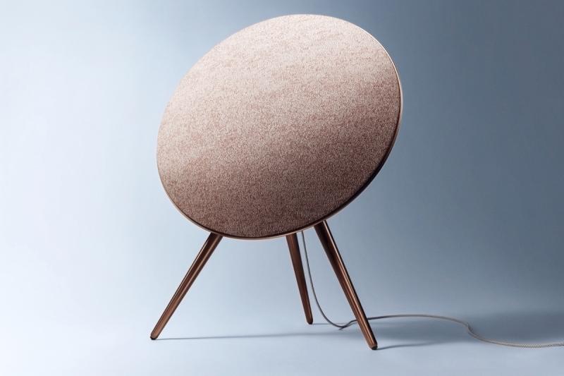 Beosound A9 в цвете Sienna Brown с новой эксклюзивной тканью Kvadrat Woolscape